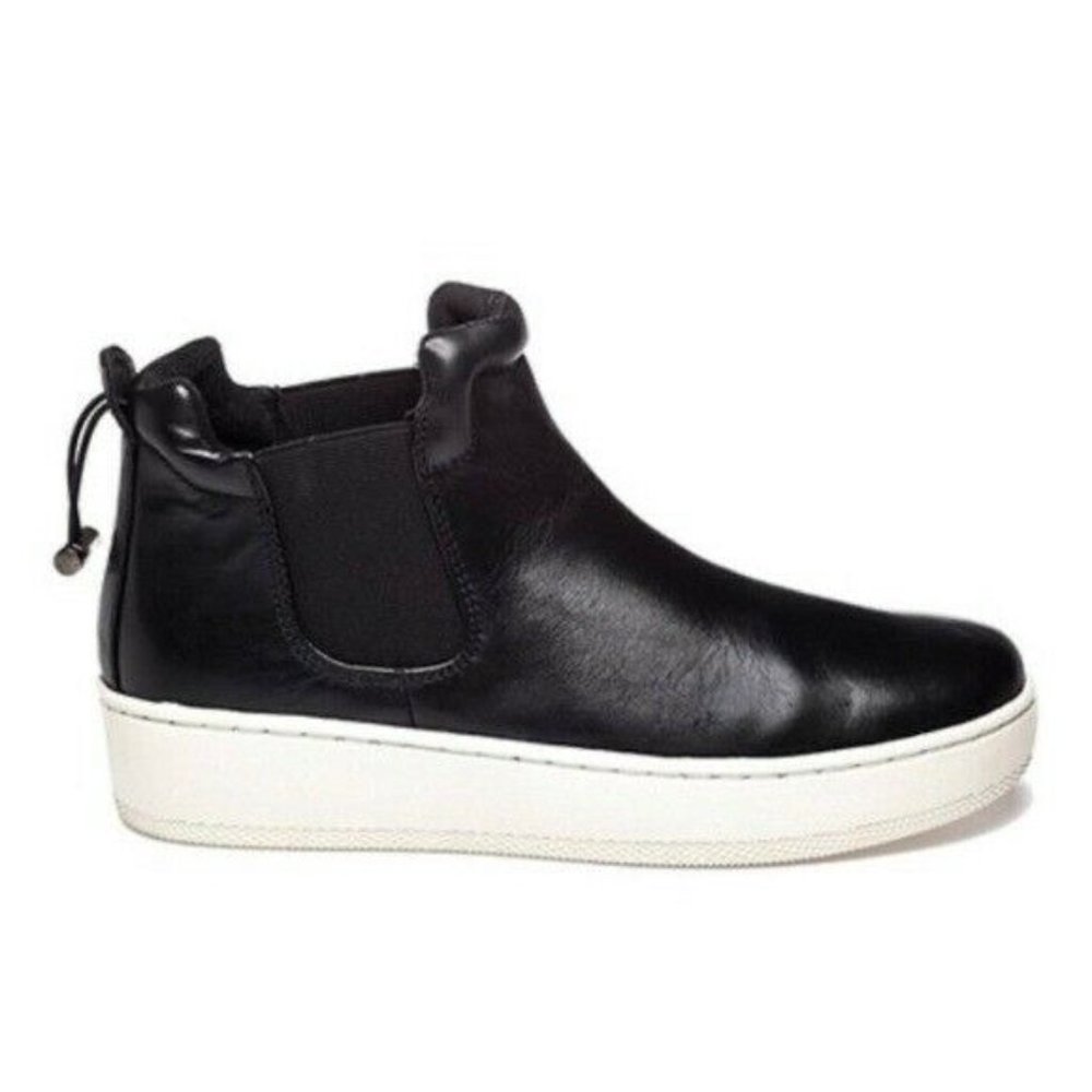 J/Slide Black Joggle Leather Boot Size 6